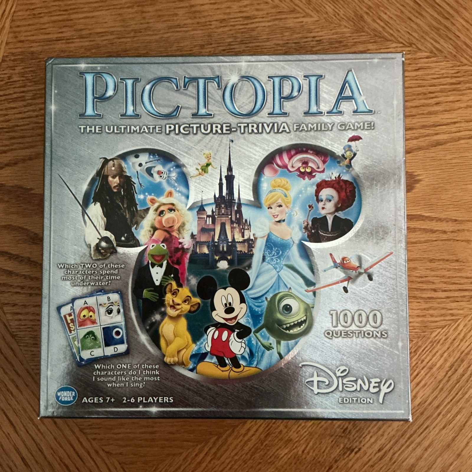 DISNEY Edition PICTOPIA Ultimate Picture-Trivia Family Game Wonder Forge Intact