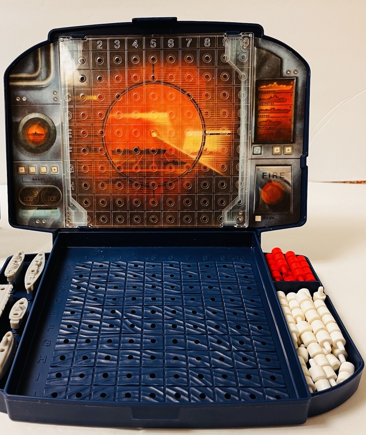 🍀 Vintage 1996 Milton Bradley Battleship Board Game No Box Single Panel