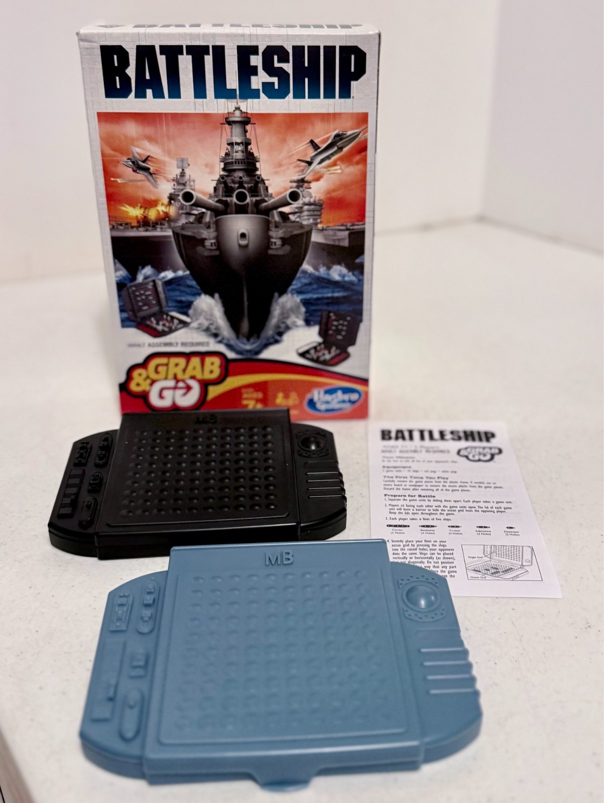 GRAB & GO BATTLESHIP (Travel Size) New open box
