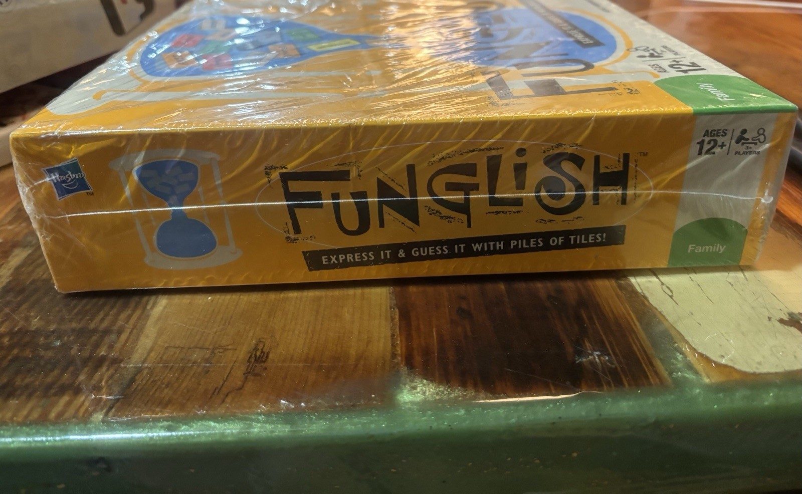 Hasbro Funglish Family Word Game 2010 Ages 12+ Complete Board Game
