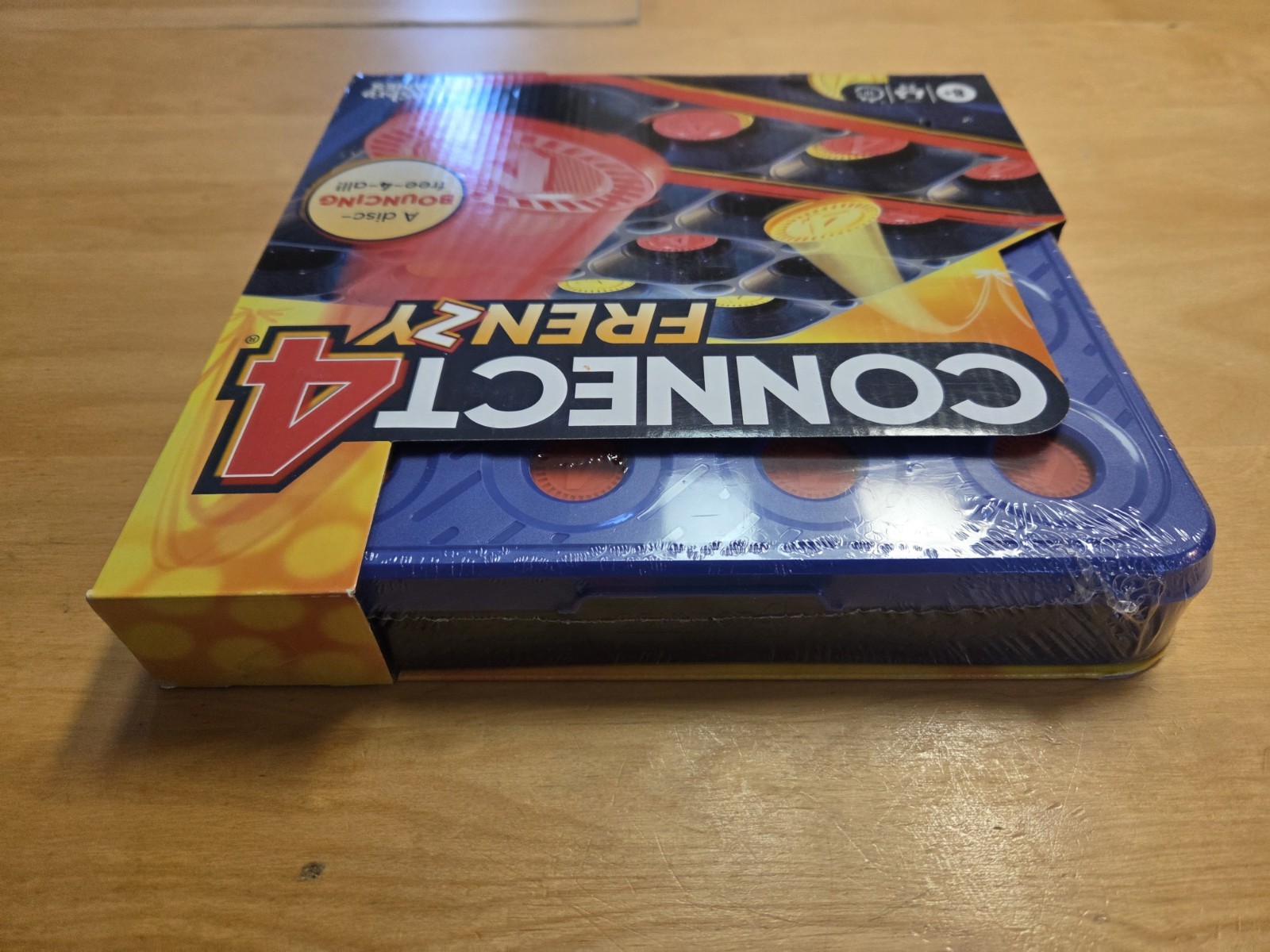Connect 4 Frenzy Hasbro Game 2-6 Players Fast Disc Game Minor Box Wear FreeSH