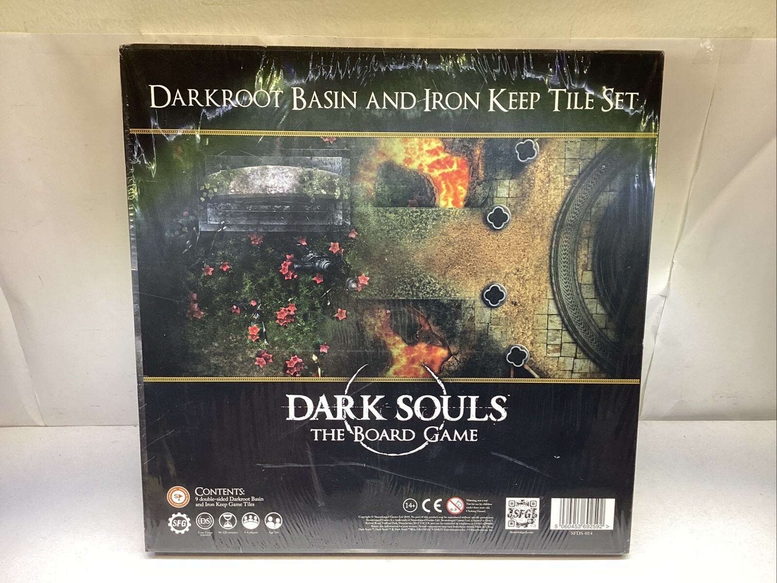 Steamforged DARK SOULS THE BOARD GAME DARKROOT BASIN & IRON KEEP TILE SET CM1279