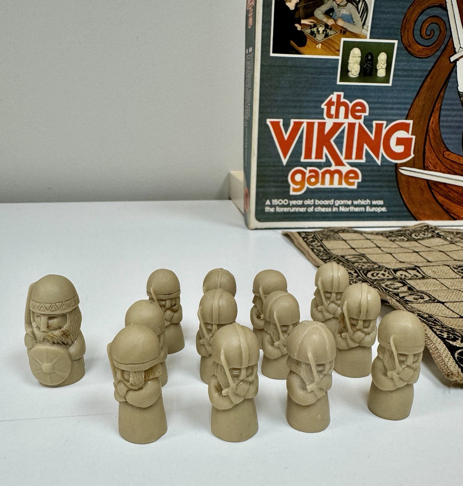 HNEFATAFL – The VIKING GAME 1981 by History Craft Made In England 100% Complete