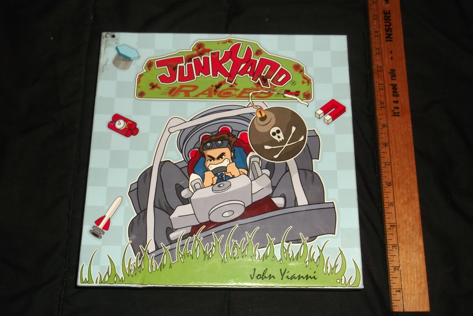 GEN 42 , THE HIVE STUDIO – JUNKYARD RACES BOARD GAME – COMPLETE IN LITTLE PLAYED