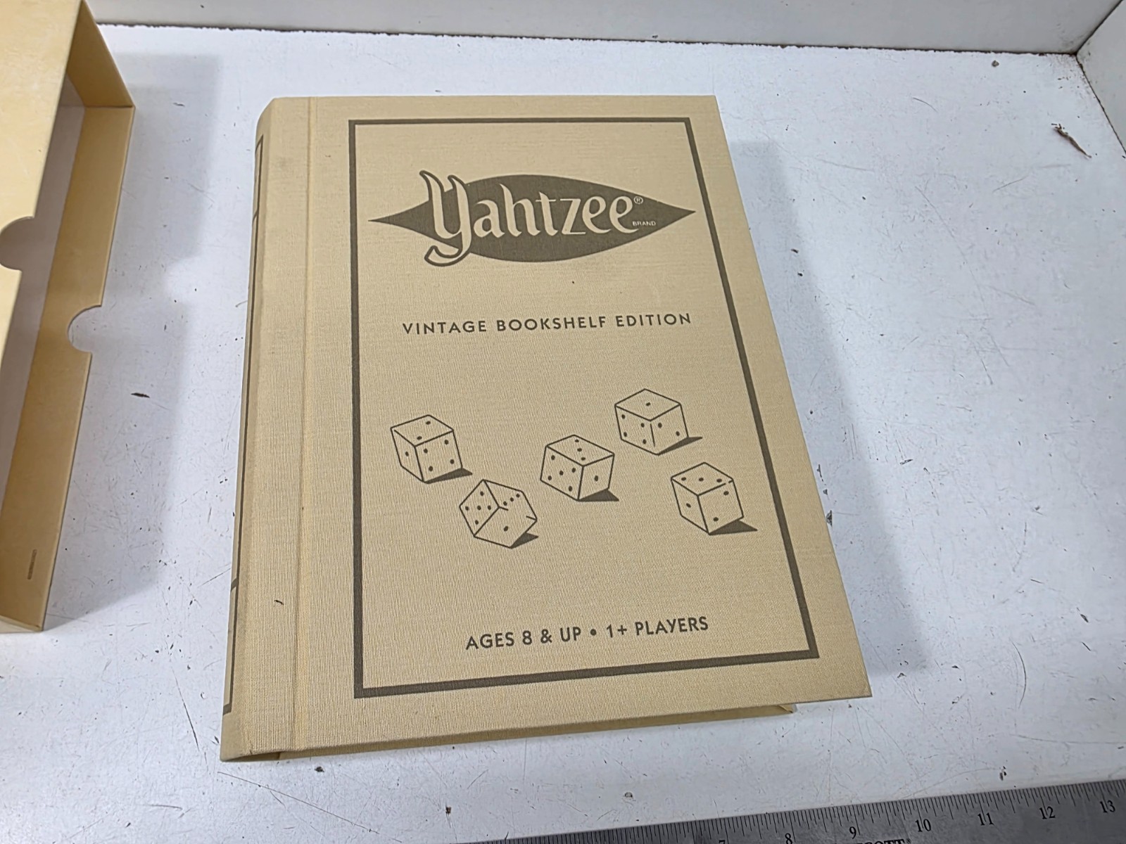 YAHTZEE Vintage Bookshelf Edition Company Deluxe Dice Game
