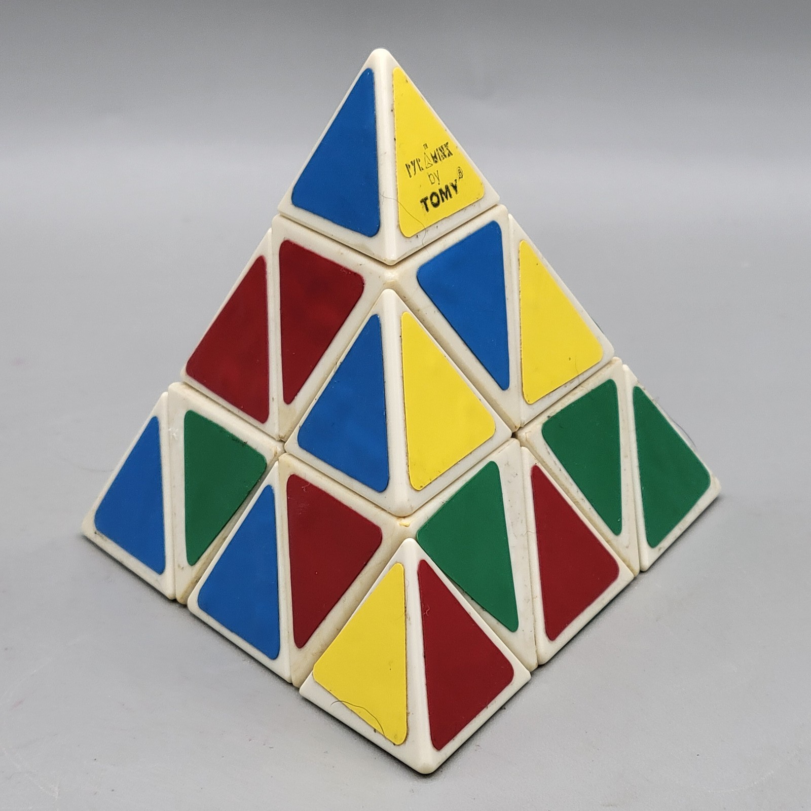 Vintage Pyraminx by Tomy Twist Puzzle Brain Teaser Cube Game 1980s White Base