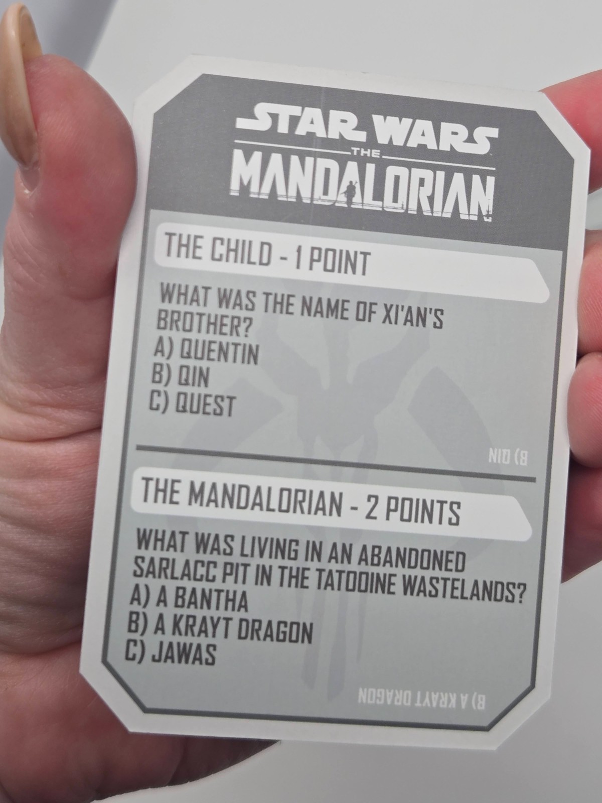 Disney Star Wars The Mandalorian 100 Question Quiz Card Game Baby Yoda Grogu