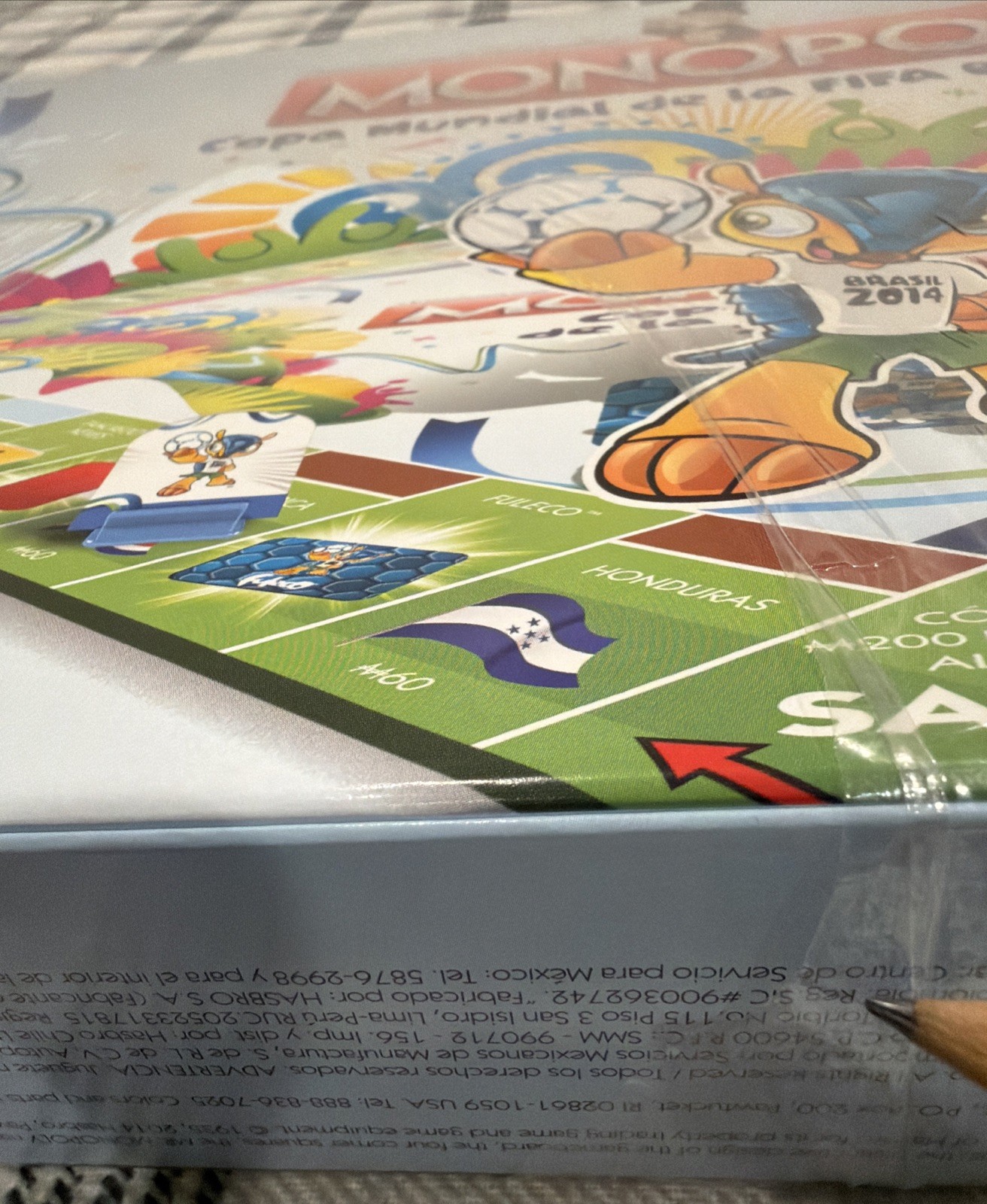 MONOPOLY WORLD CUP OFFICIAL FIFA 2014 (SPANISH) COLLECTOR SEALED BRAND NEW
