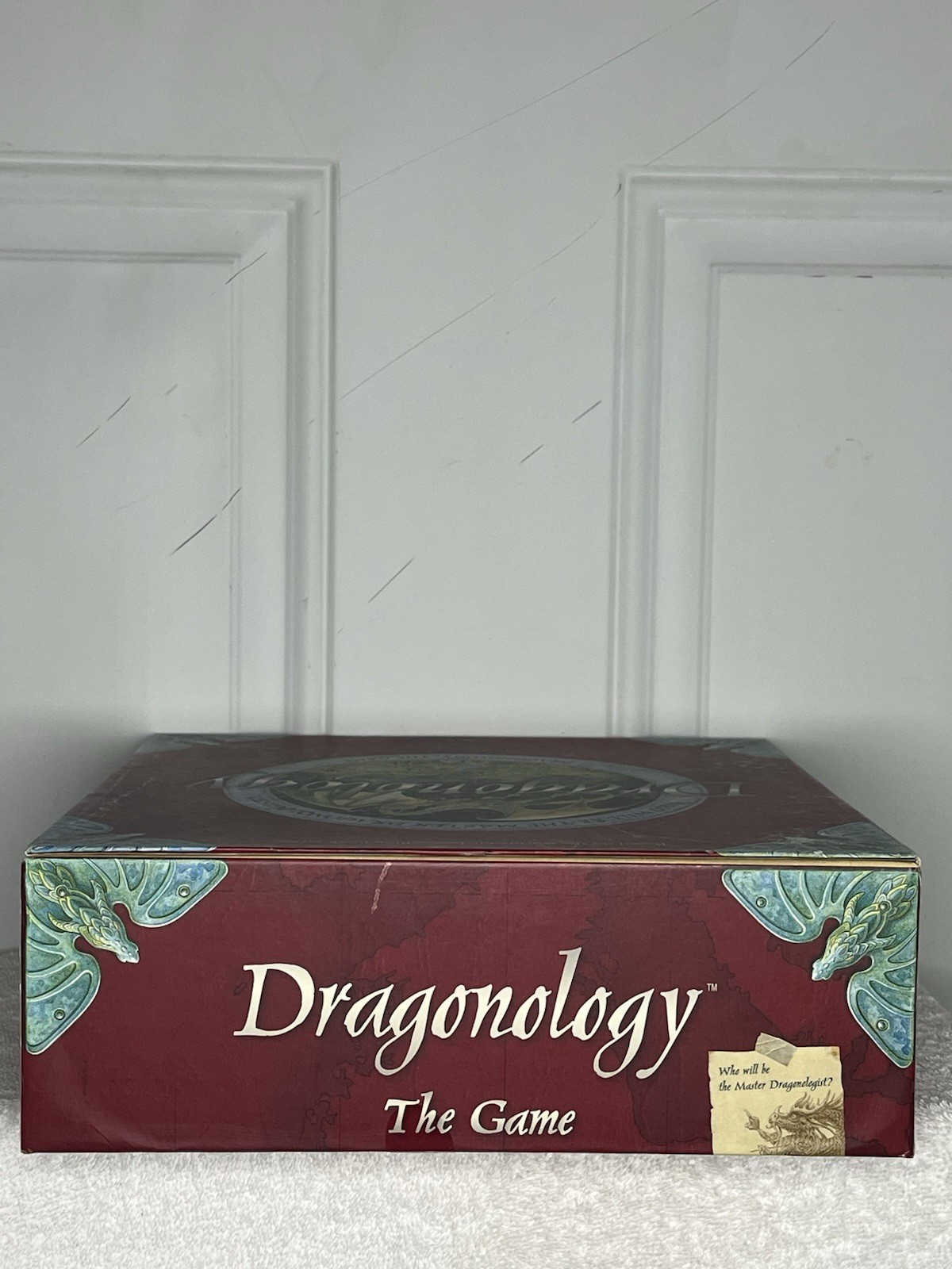 NEAR COMPLETE Dragonology The Game Sababa Toys Board Game Based Book Series 2006