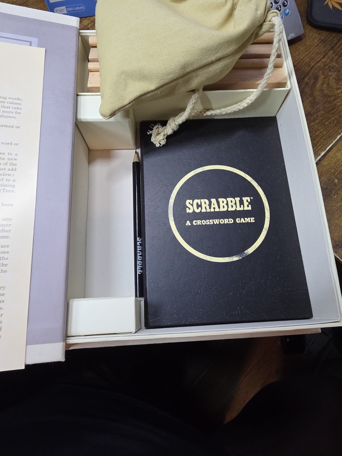 Hasbro Scrabble Crossword Game Vintage Bookshelf Edition 2016, Complete