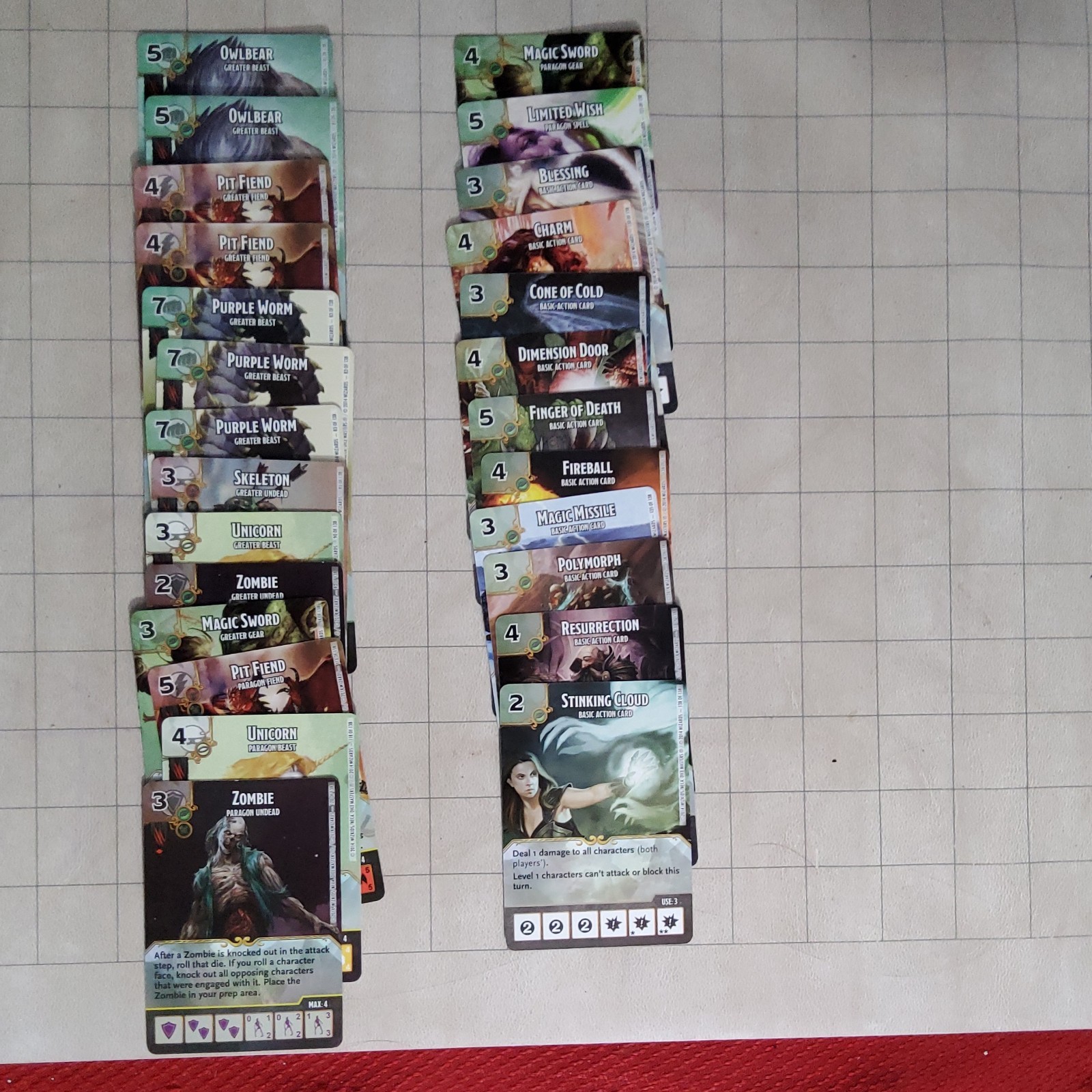 WizKids Dungeons & Dragons Faerûn Under Siege Dice Masters Collector’s Box