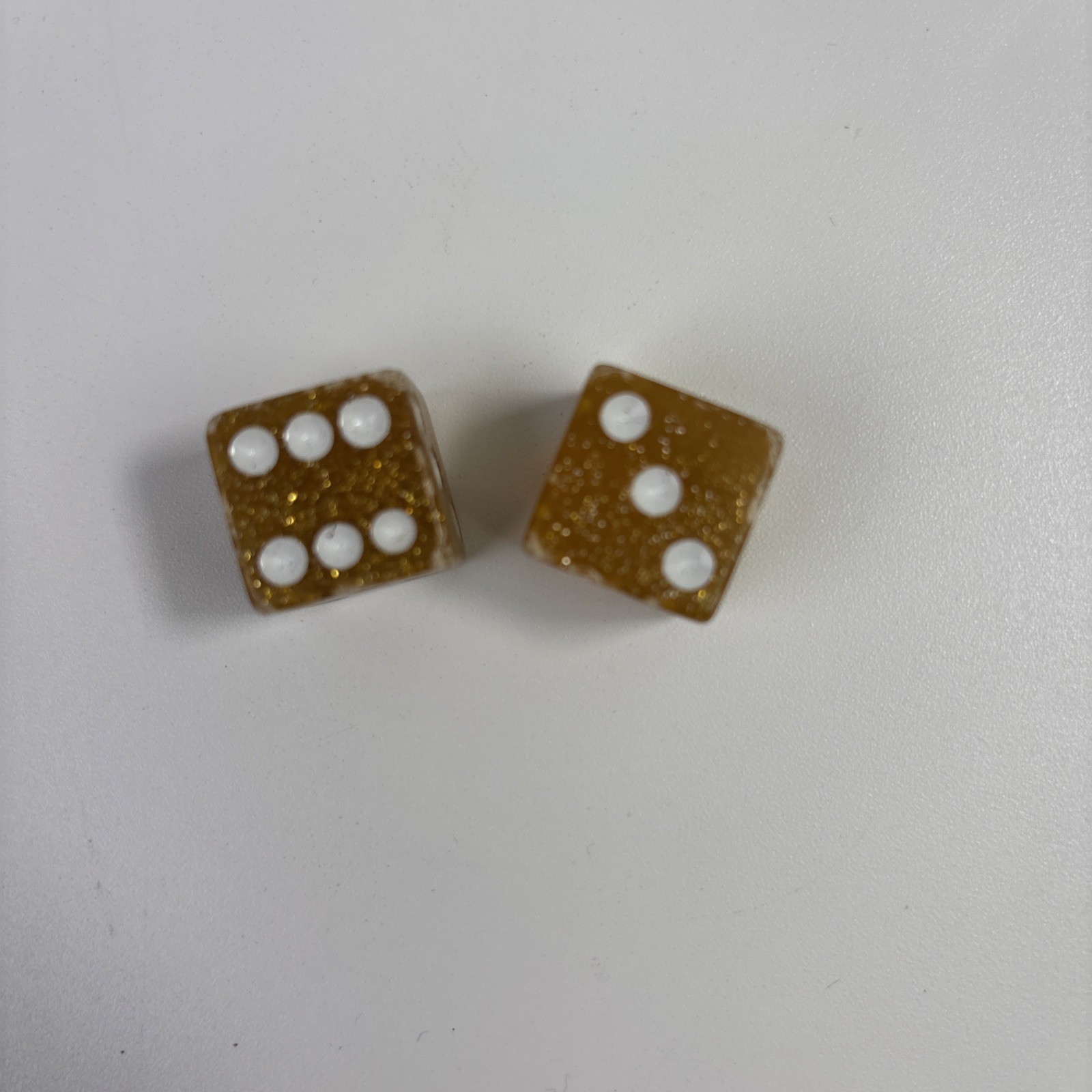 Yahtzee Deluxe Edition 1997 Gold Sparkle Replacement Dice (2)