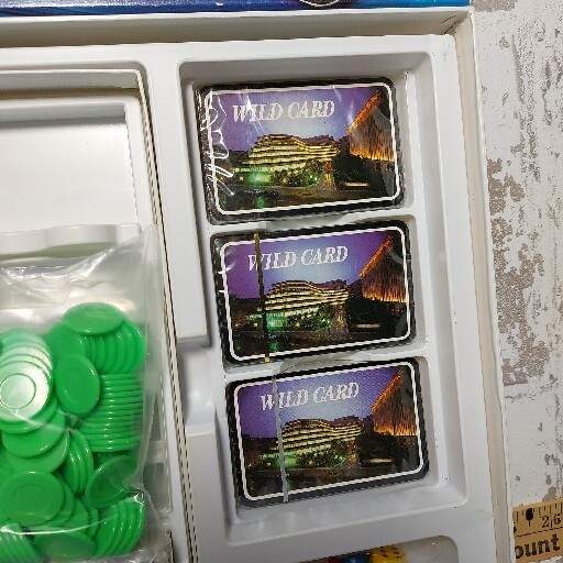 1990 National Geographic ON ASSIGNMENT Board Game in Original Box & Complete