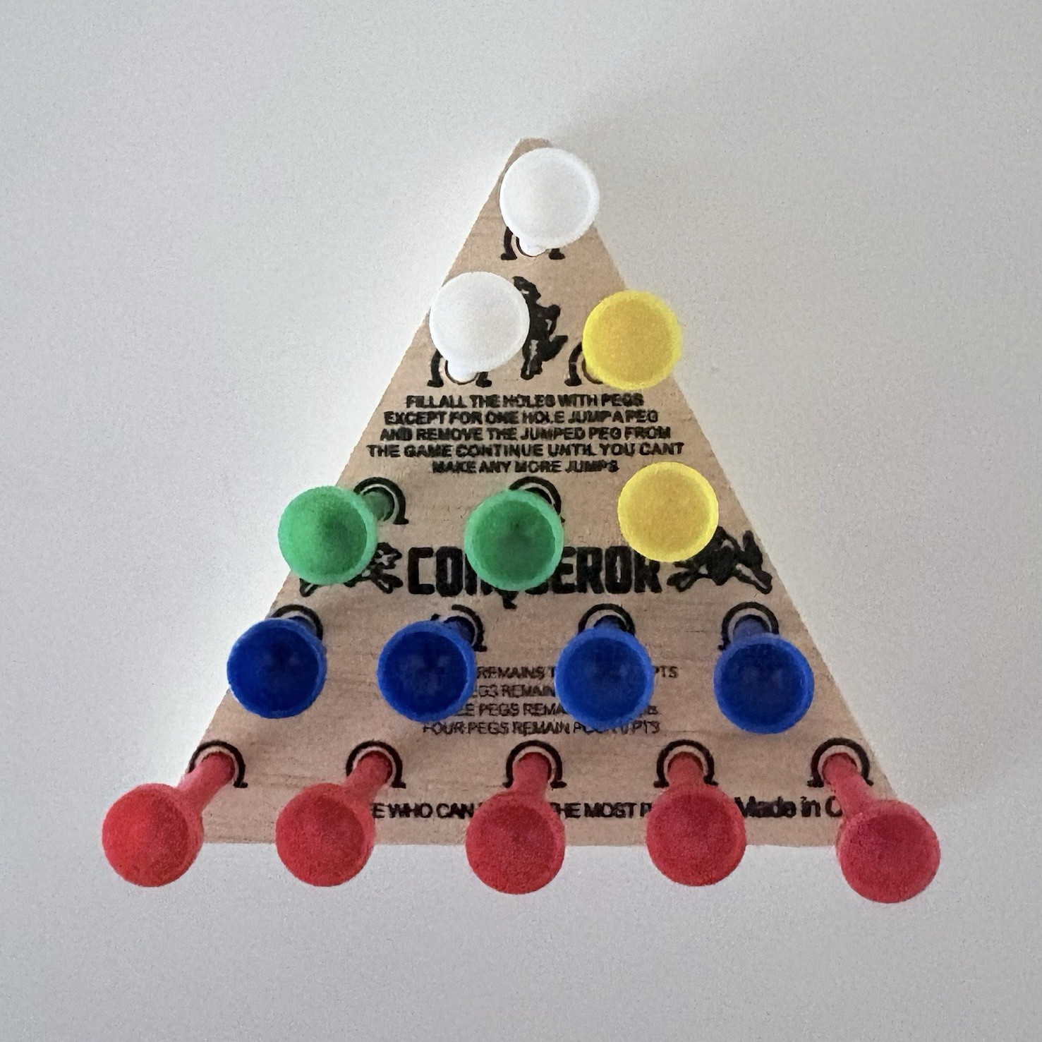 Conqueror Triangle Peg Game