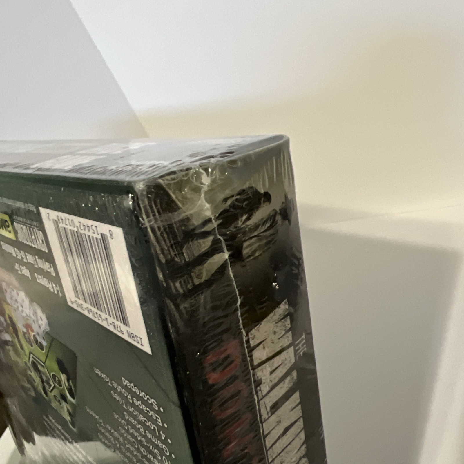 New AMC The Walking Dead Don’t Look Back Escape & Survive Dice Game NEW