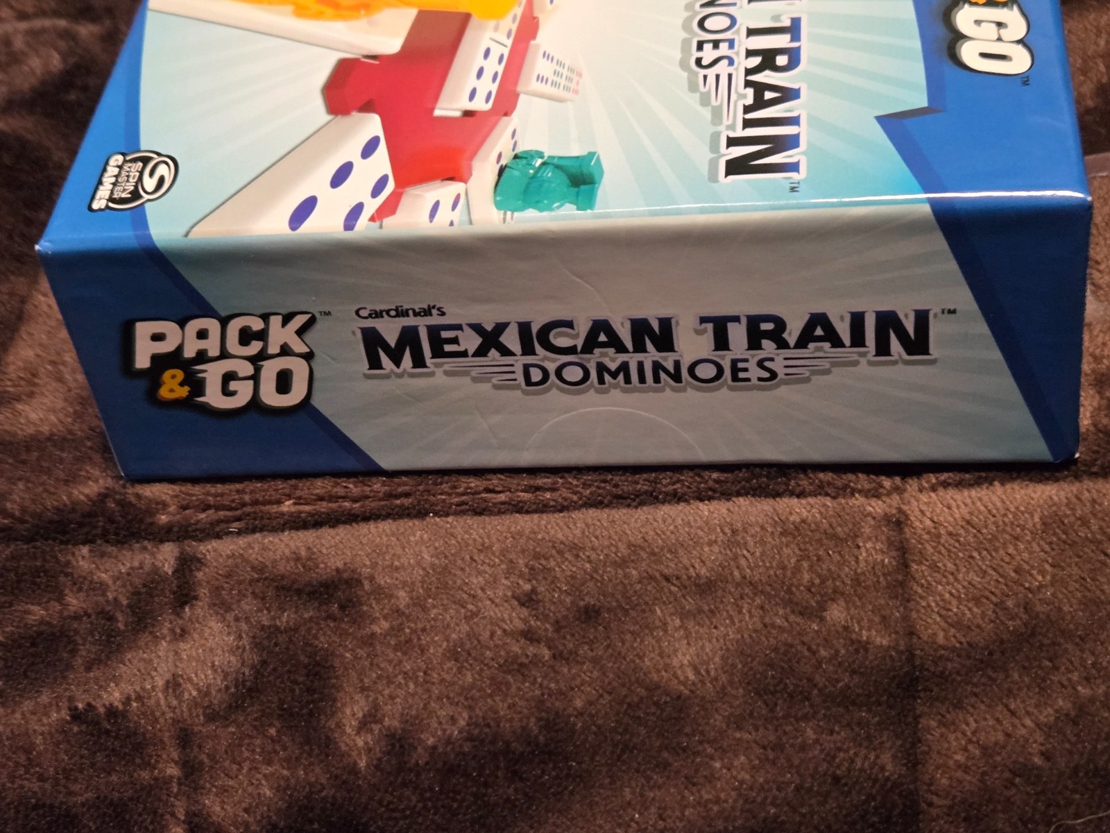 Spin Master Games Cardinal’s Mexican Train Dominoes Set -Pack & Go