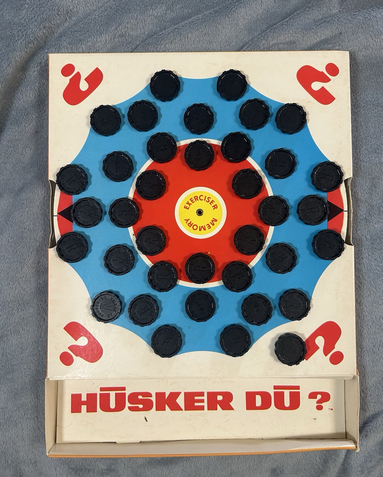 Vintage 1970 Husker Du? Regina Memory Matching Board Game