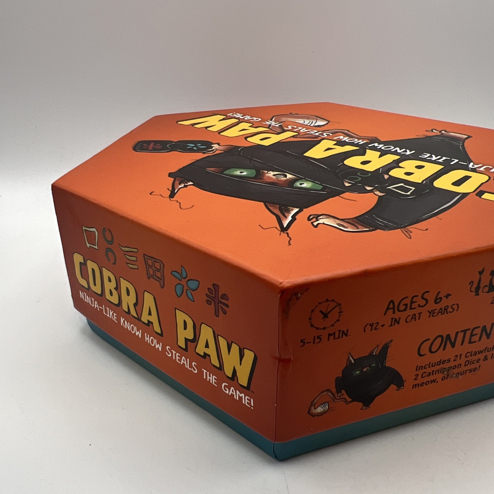 Cobra Paw Game by Bananagrams Complete