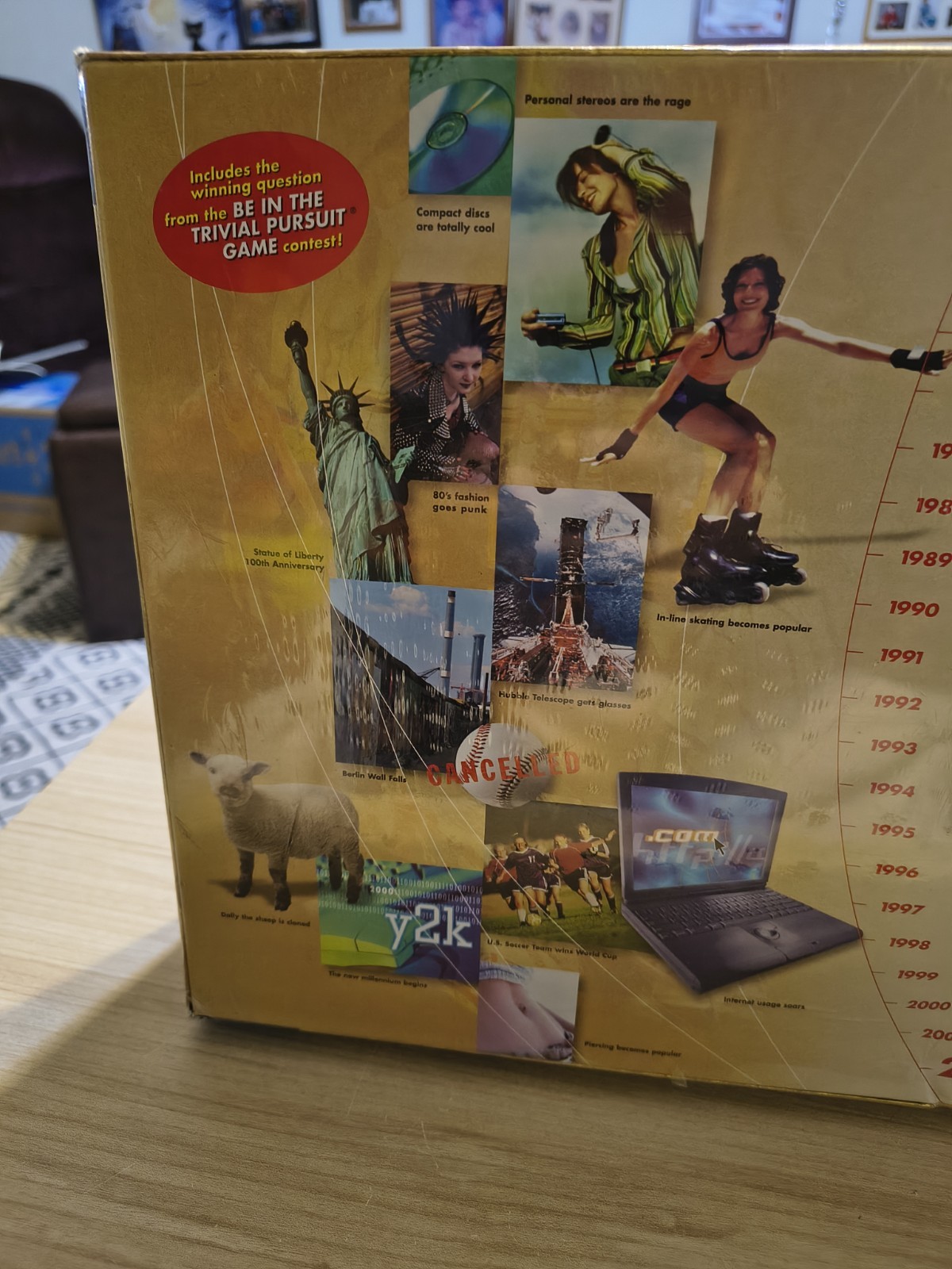 Trivial Pursuit 20th Anniversary Ed Family Trivia Game Educational New See Pics