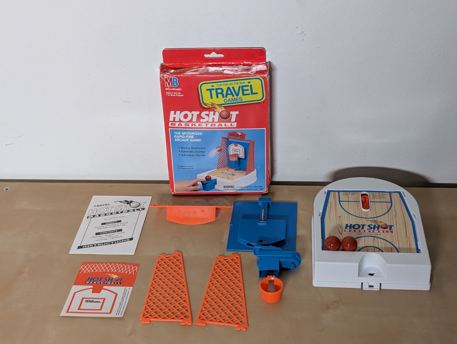 HOT SHOT BASKETBALL Travel Games Milton-Bradley 1992 Brand New