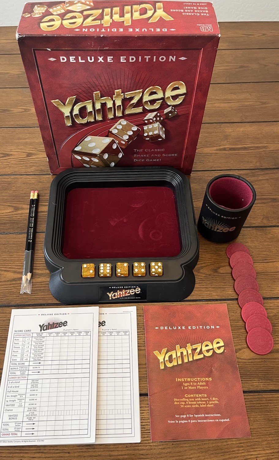 1997 Milton Bradley Yahtzee Deluxe Edition Complete Gold Fleck Dice Felt Tray