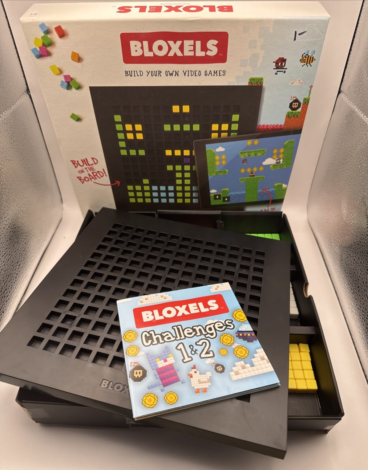 Lot of 2 Mattel Bloxels Board Video Games Basic and Star Wars.