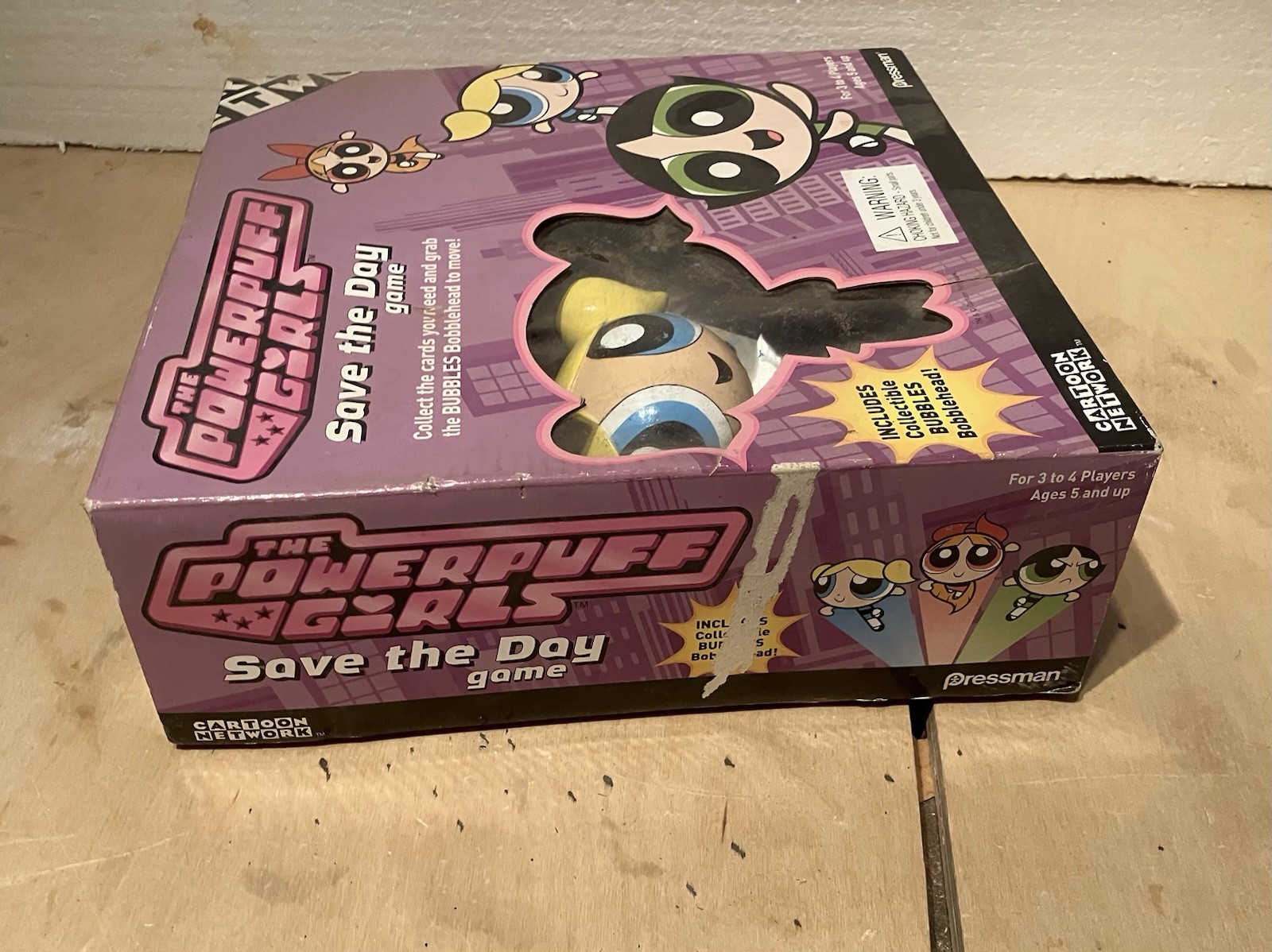 Pressman Cartoon Network Powerpuff Girls SAVE THE DAY GAME BOARD GAME / USED