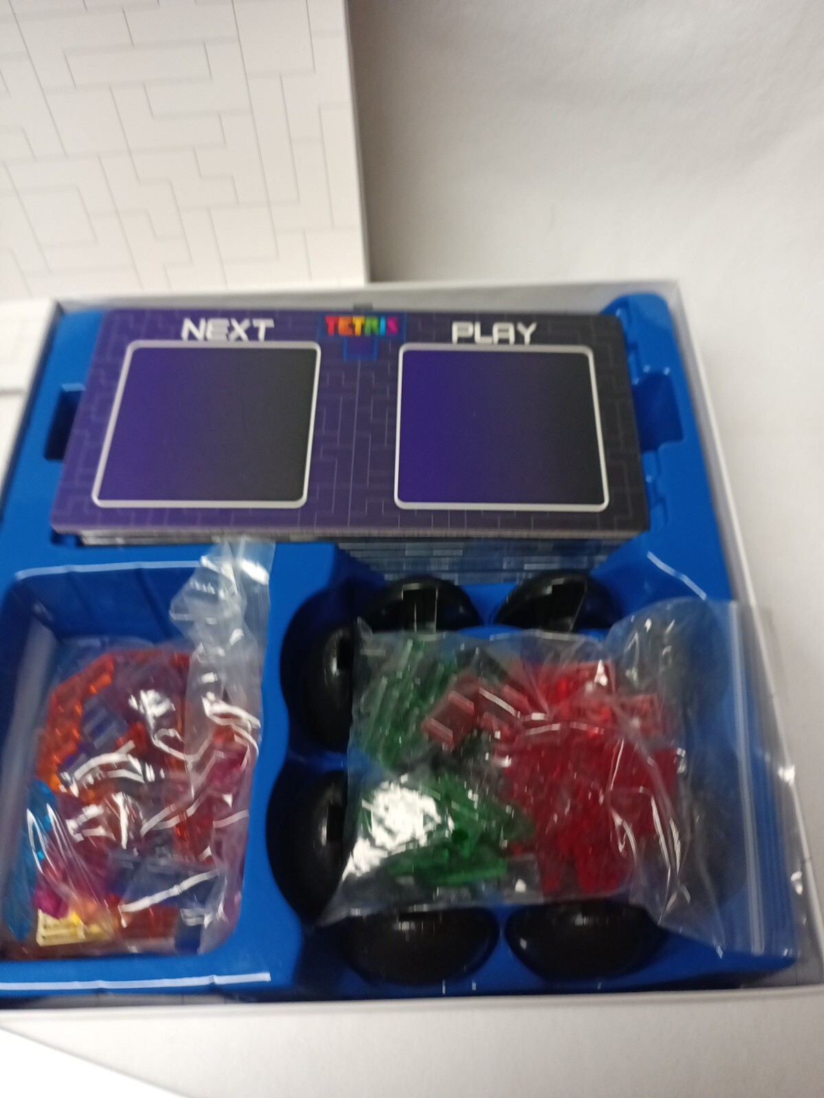 2021 Tetris 2-4 Player Strategy Game Classic Buffalo Games Complete