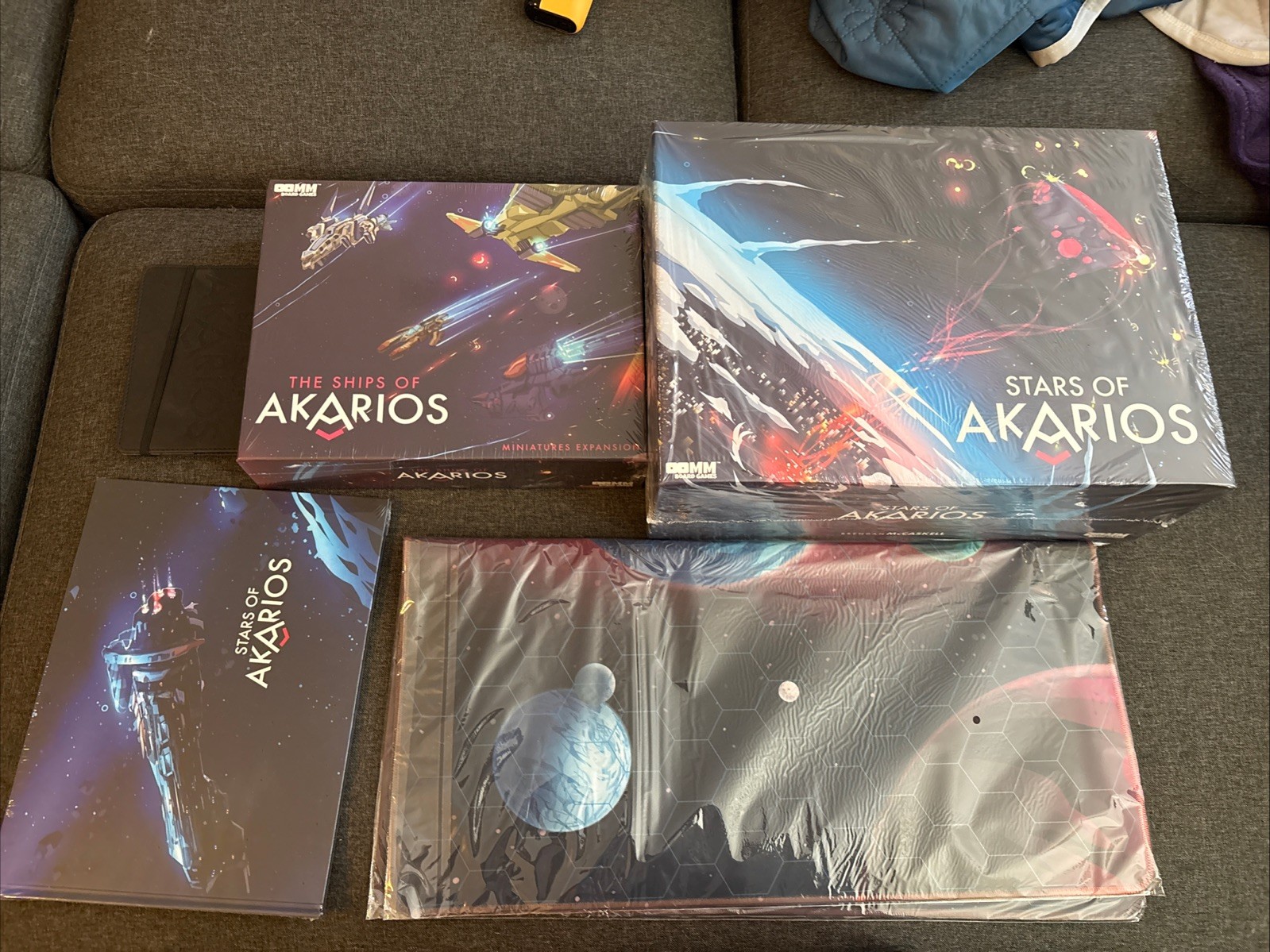 OOMM Board Games Stars of Akarios Collection “Starlight” All In Edition