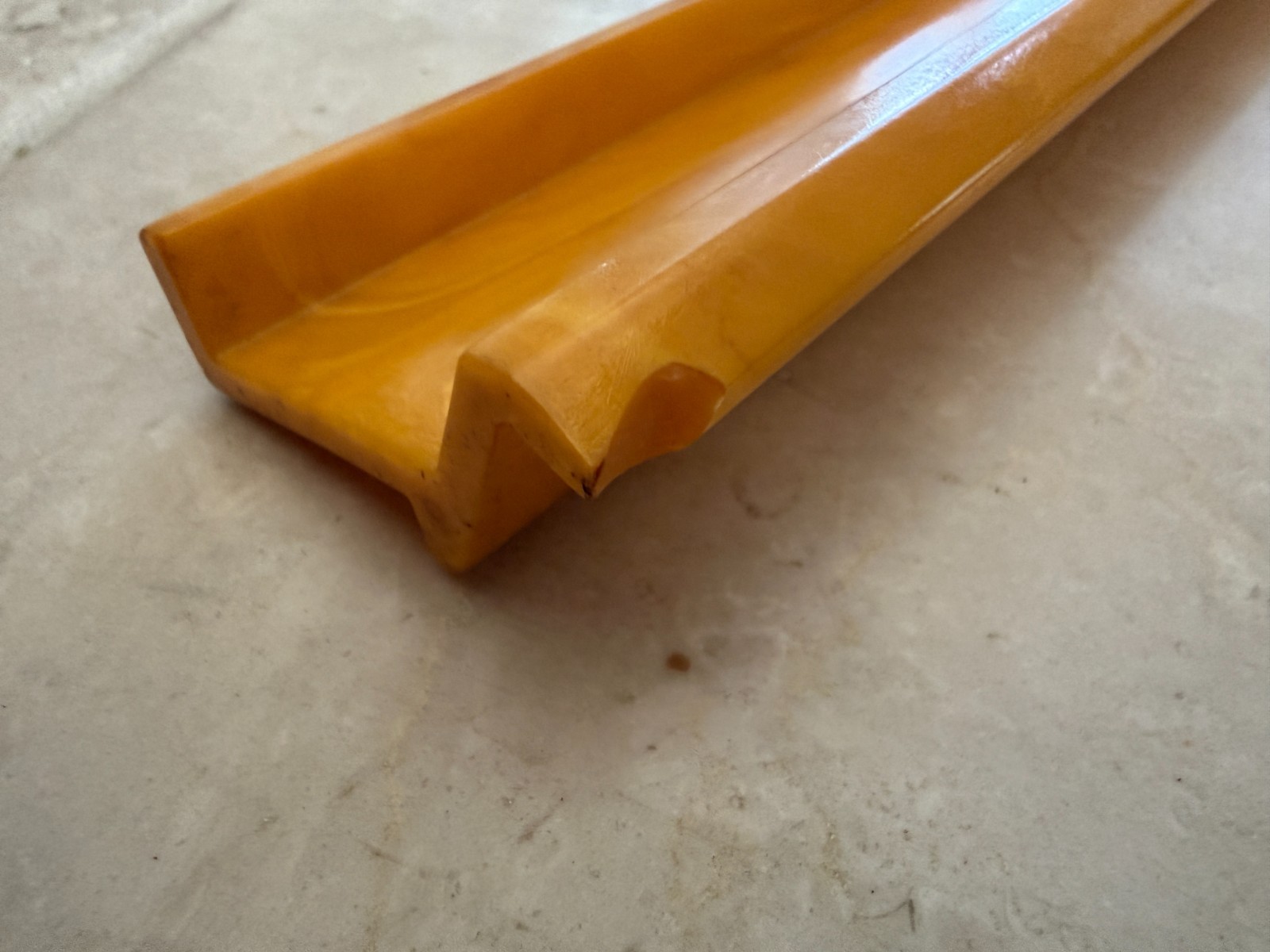 Vintage Mah Jong Rack 1950s Bakelite Catalin Yellow Gold Translucent from set