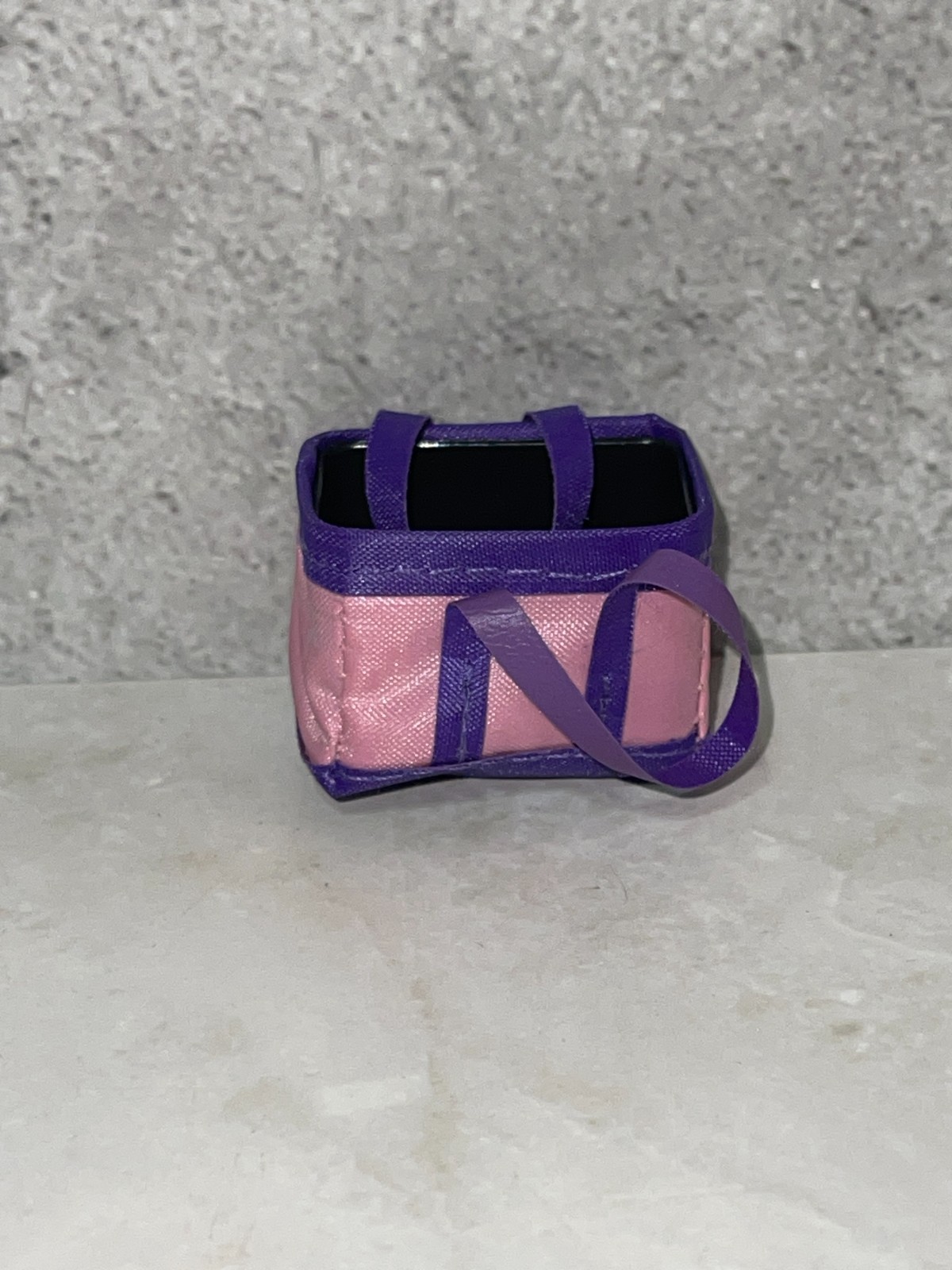 Fashion Rules! game – Replacement pink bag purple trim