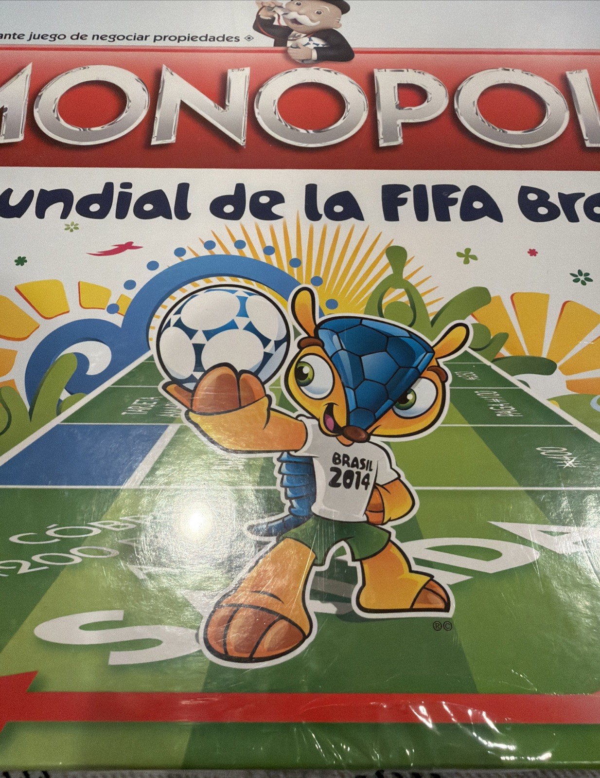 MONOPOLY WORLD CUP OFFICIAL FIFA 2014 (SPANISH) COLLECTOR SEALED BRAND NEW