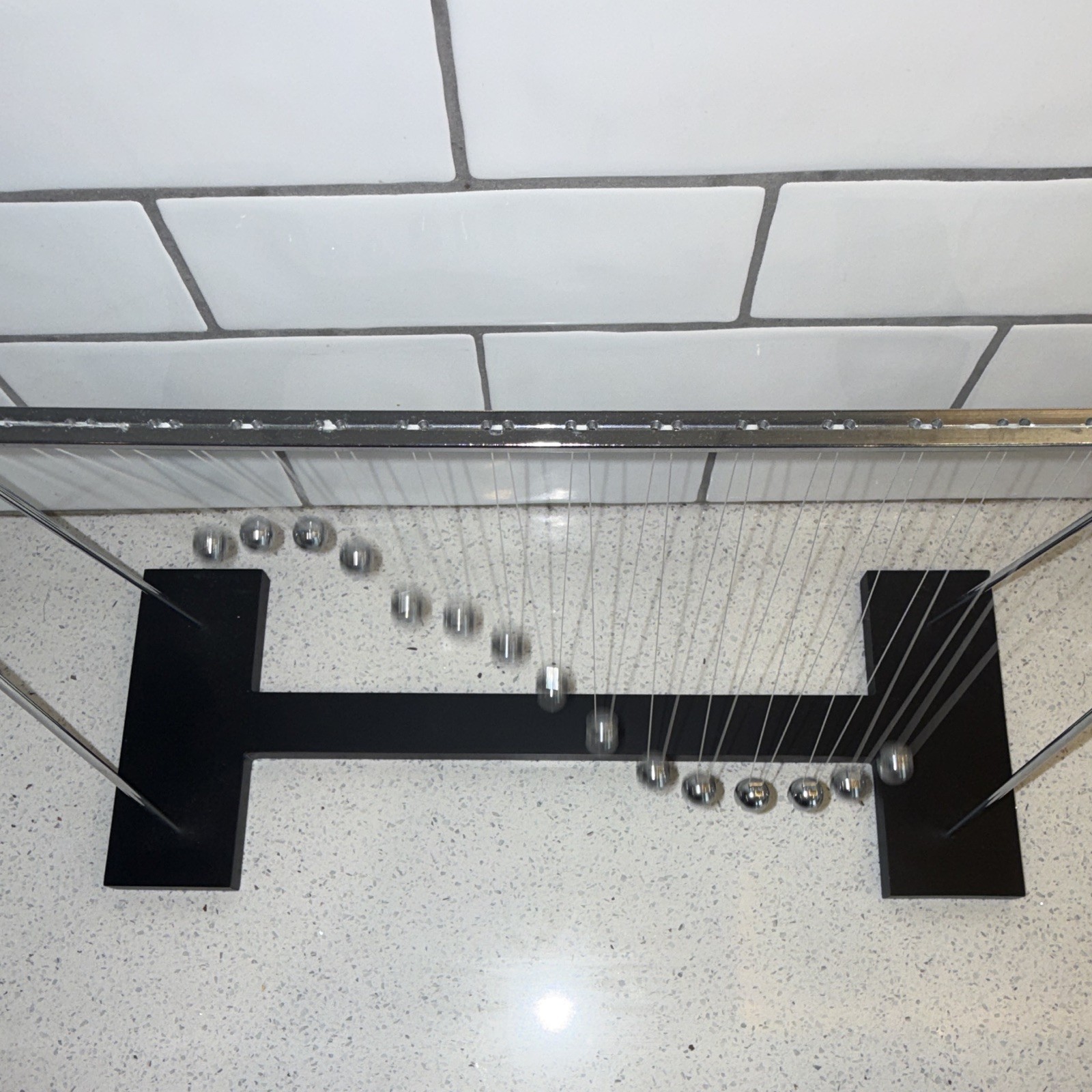 Newton’s Cradle Desktop Physics Educational Game