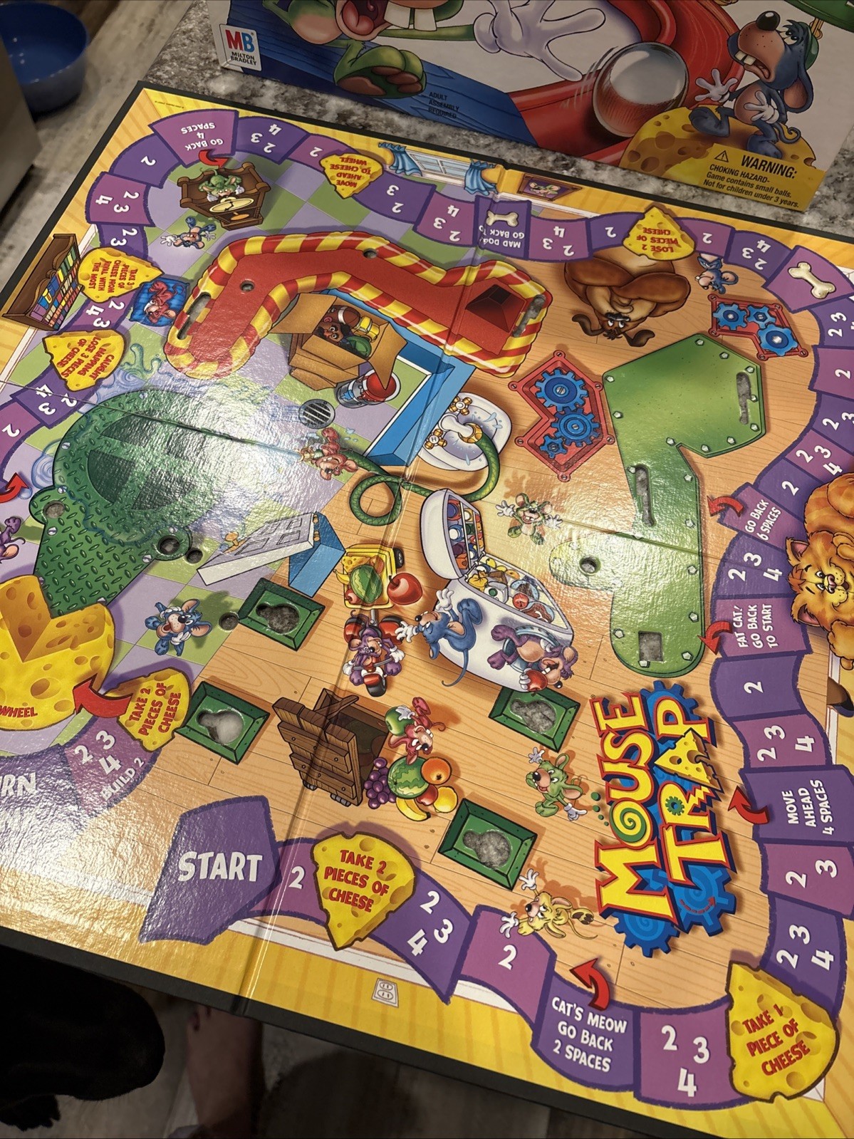 Hasbro 04657 Gaming Mouse Trap Board Game