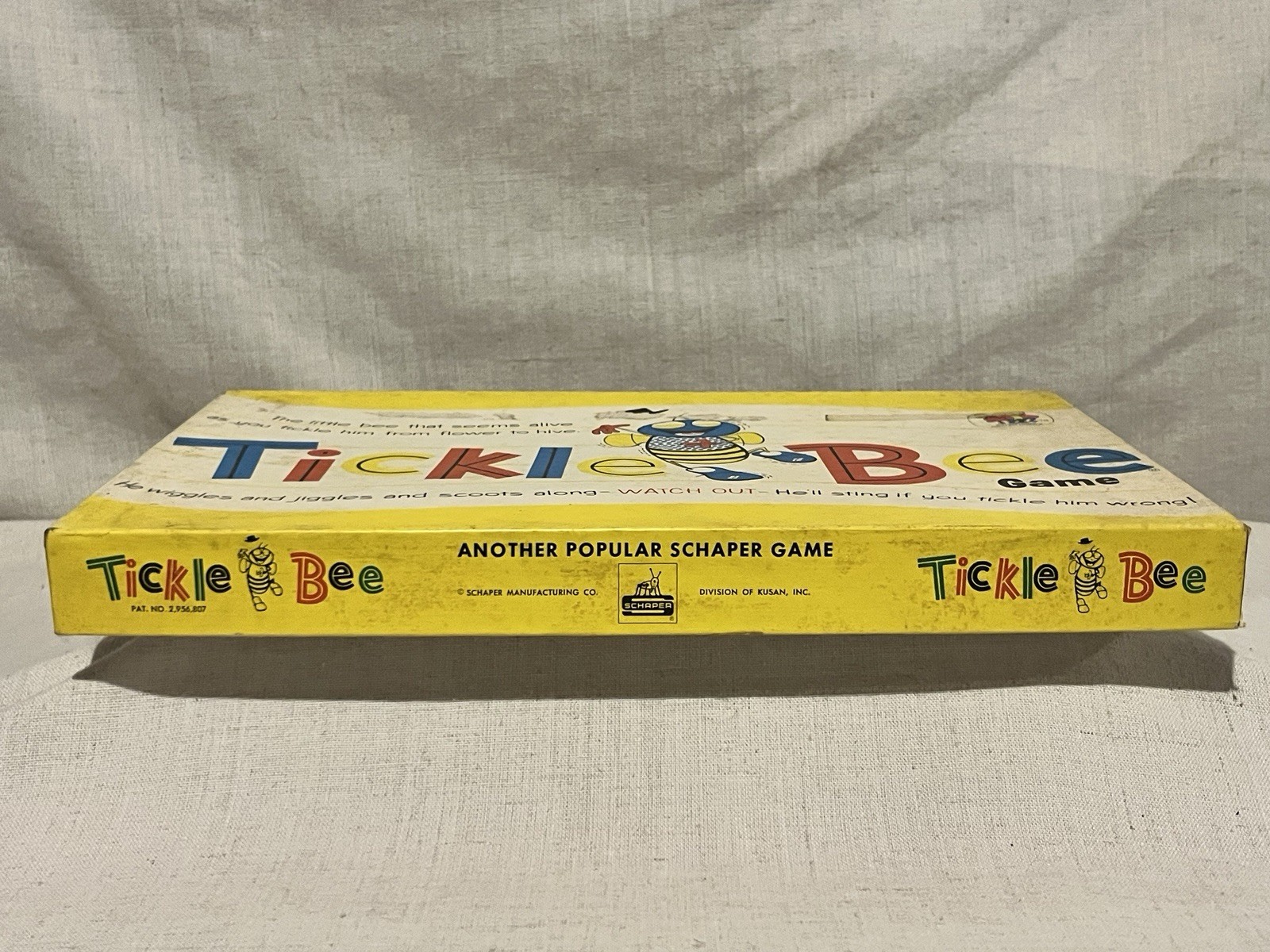 Schaper Tickle Bee Vintage Animals Board Game, Ages 4-7, 1+ Player