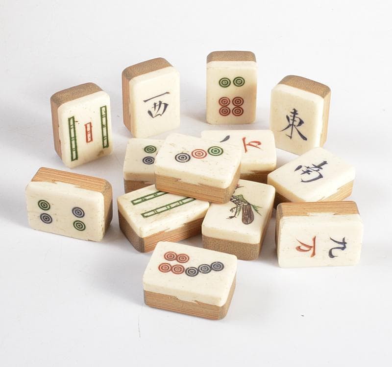 Antique Vintage Chinese Mahjong Set Bone & Bamboo Tiles Leather Case Mahjong