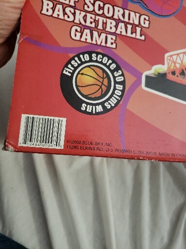 Head to Head Self Scoring Basketball Game NEW 2002 Blue Sky LTD New And Sealed