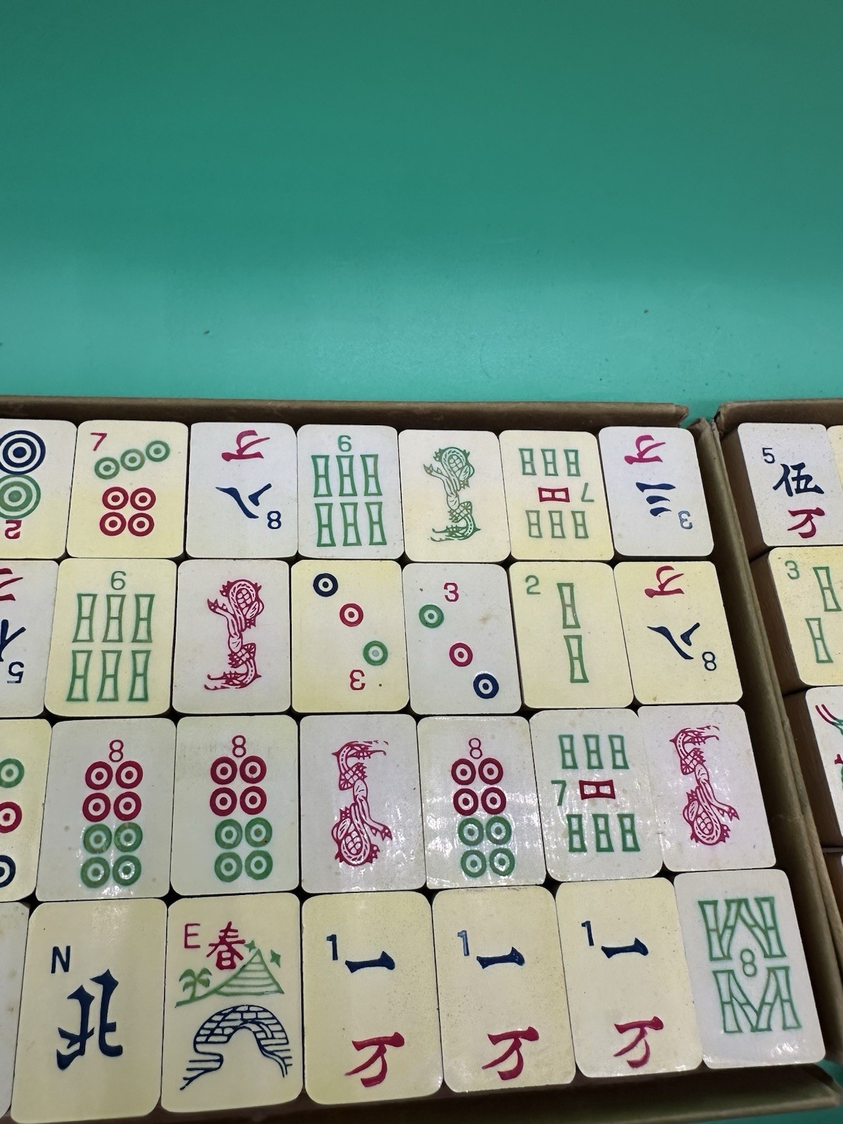 Antique Pung-Chow Mah-jong 144 tiles betting sticks dice,manual and box 1923