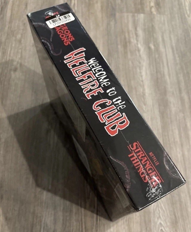 Dungeons & Dragons: Stranger Things – Welcome To The Hellfire Club Box Set