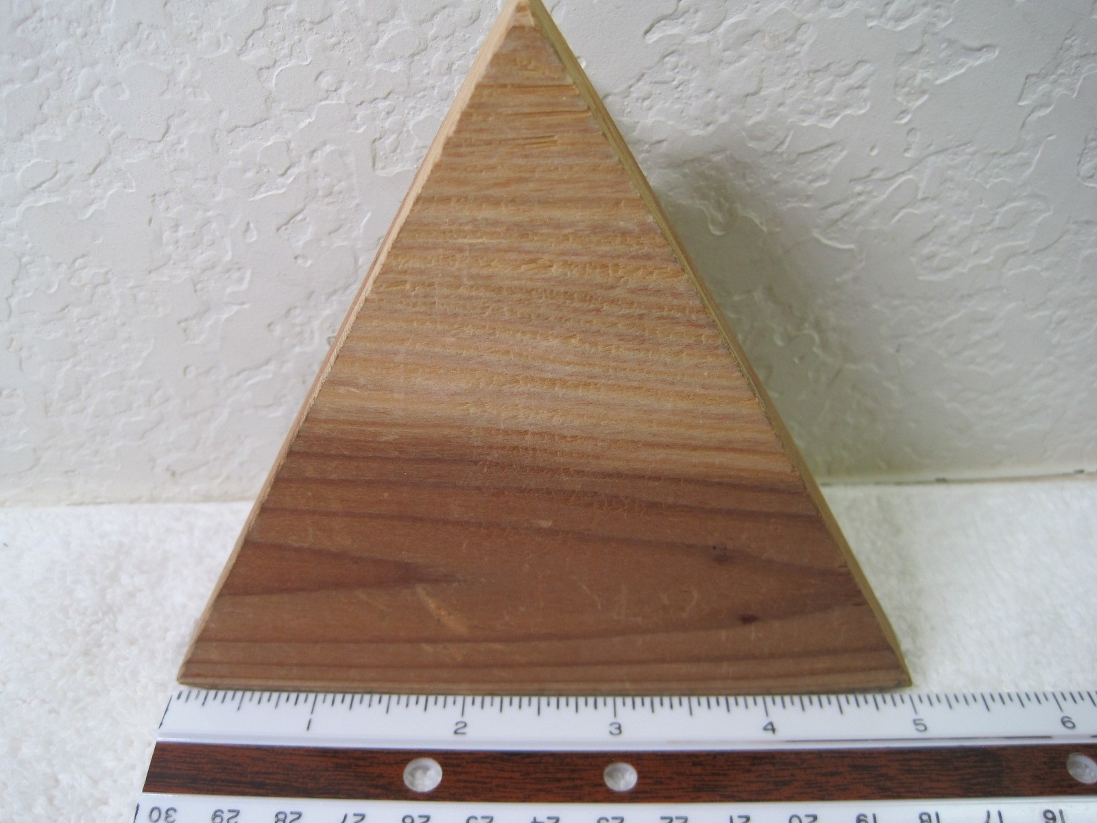 Vintage 1975 IQ Tester Wood Peg Board Game Brain Teaser Triangle Puzzle USA
