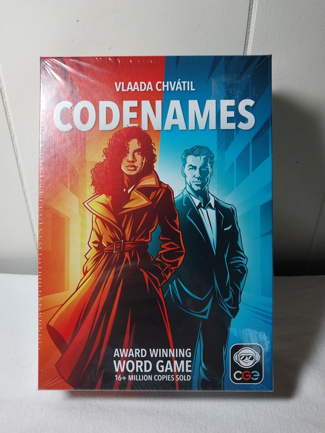 Vlaada Chvatil Codenames Award Winning Word Game ~ Sealed/New
