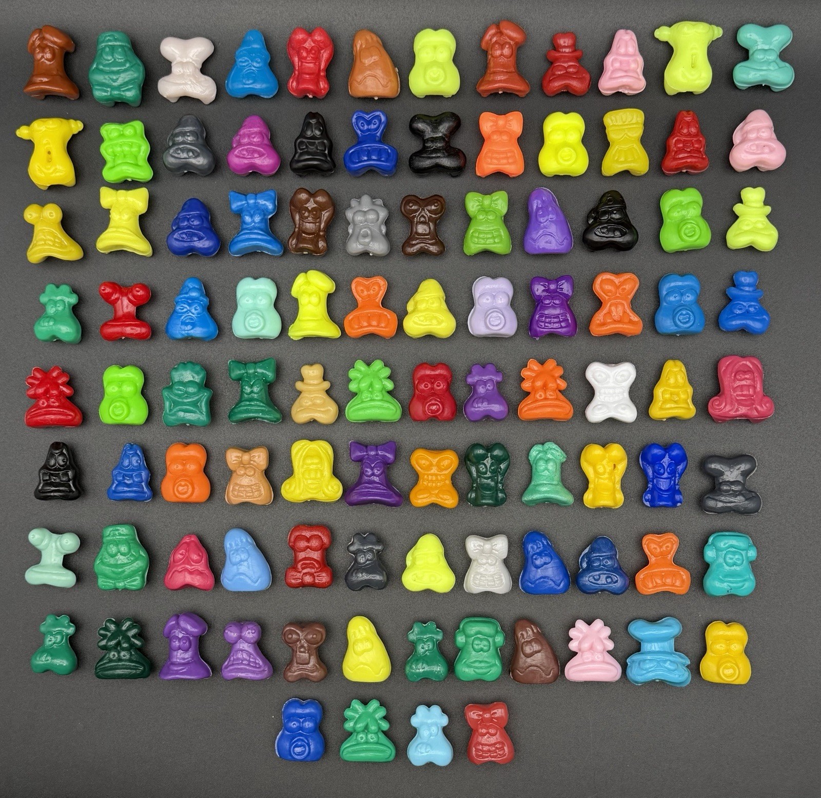 Classic Gogo’s Crazy Bones Series 1 Lot of 100 Mixed Figures Solid Variants