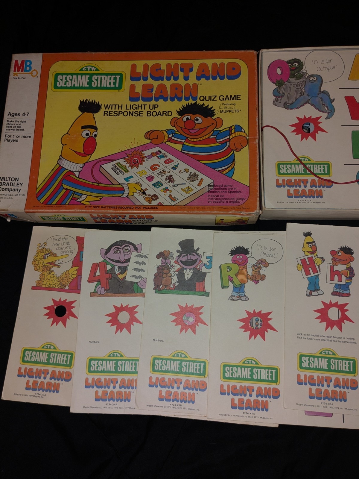 Vtg 1977 Sesame Street Light and Learn Quiz Game Kids Ages 4-7 USA Toy Works