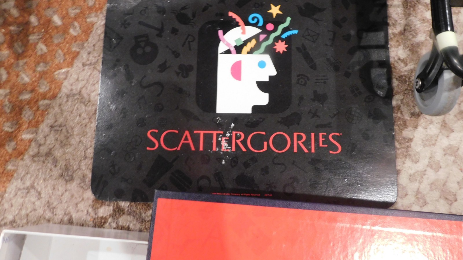 VINTAGE SCATTERGORIES GAME MILTON BRADLEY 1988 COMPLETE GREAT PARTY GAME