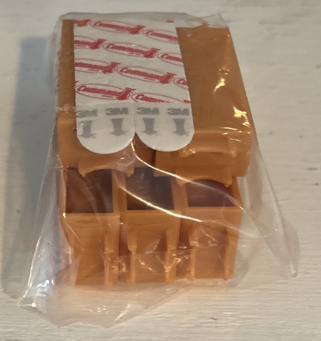 NEW / NOB Angry Birds Space Lunar Launcher & Planet Base Game -2013 Mattel Games