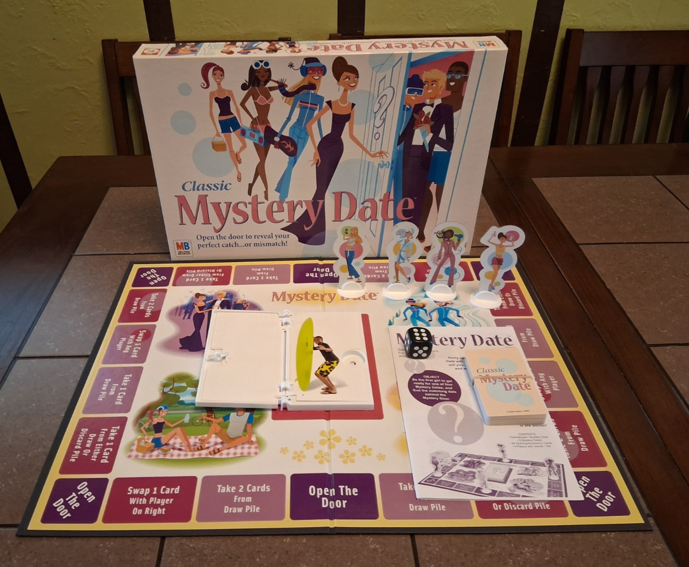Classic Mystery Date Board Game 2005 Milton Bradley MB – Complete