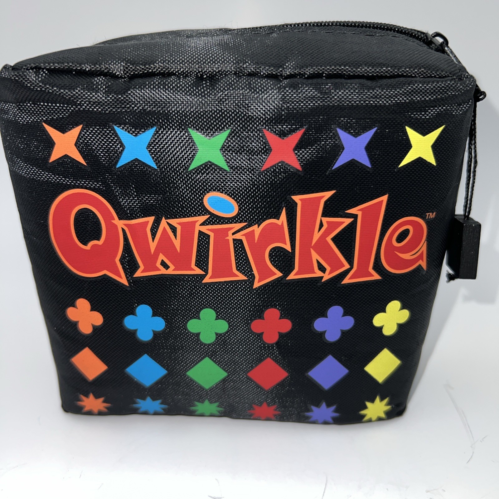 Qwirkle Game Travel Edition~Canvas Zip Bag Matching Colored Wooden Tile