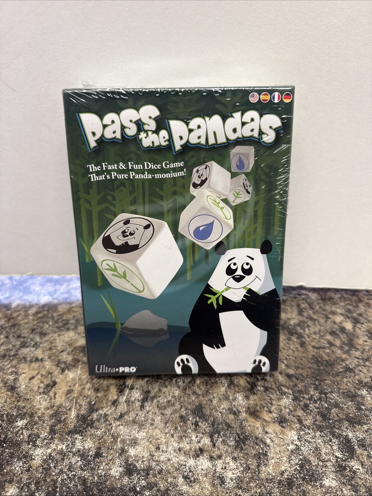 Pass the Pandas Dice Game Playroom Entertainment NEW Multiplayer Age 6 to Adult