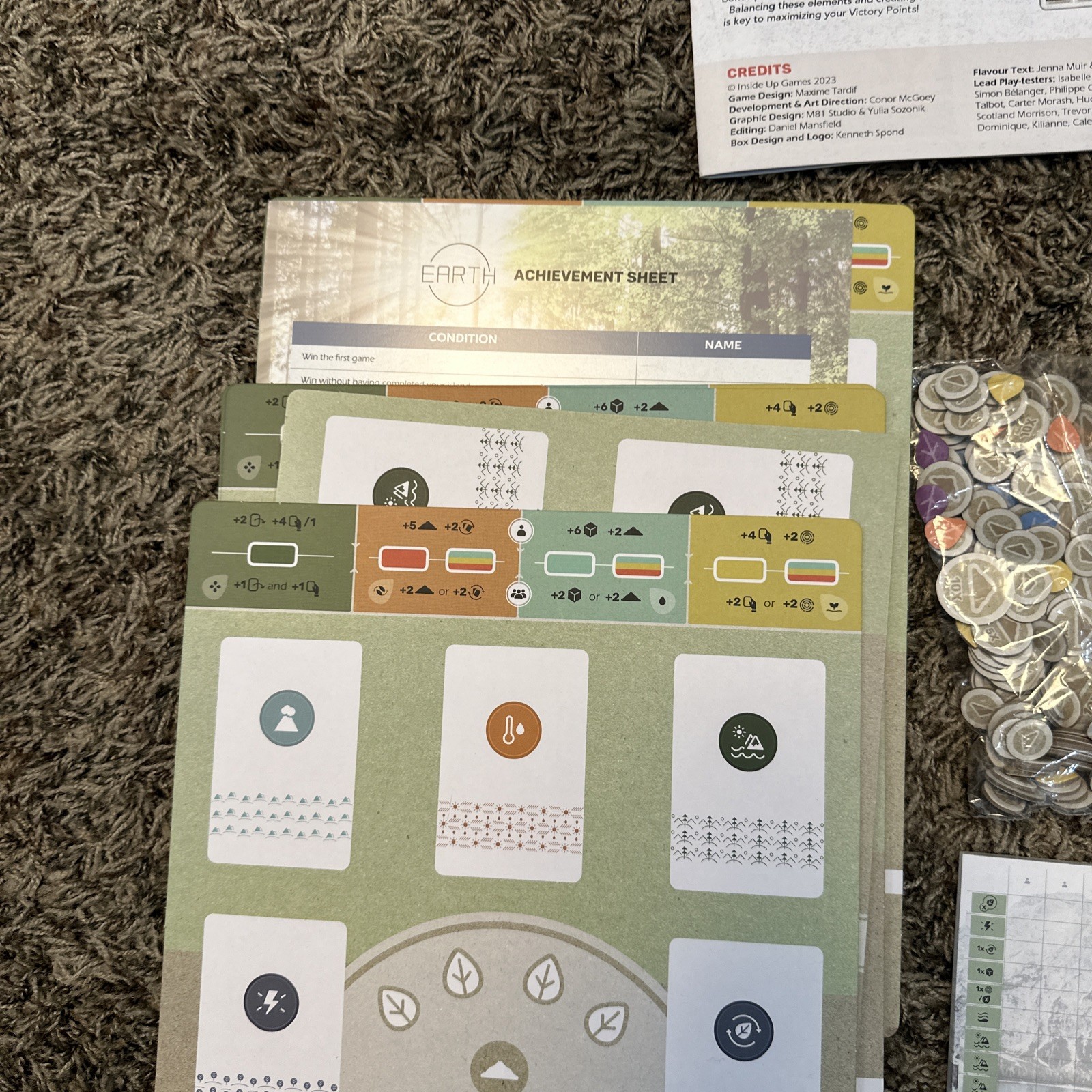 Earth boardgame – Inside Up Games 2023