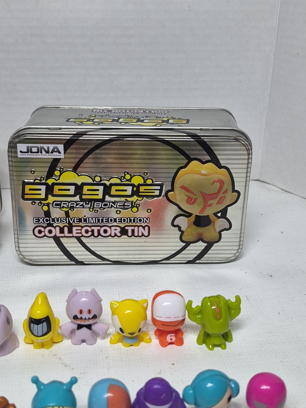 2010 JONA Gogo’s Crazy Bones Exclusive Ltd Edition Collector Tins 78 Figurines